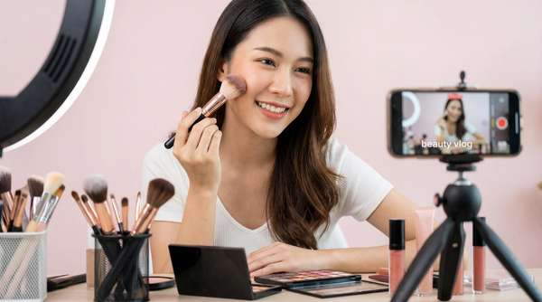 香蕉社区美妆视频教程